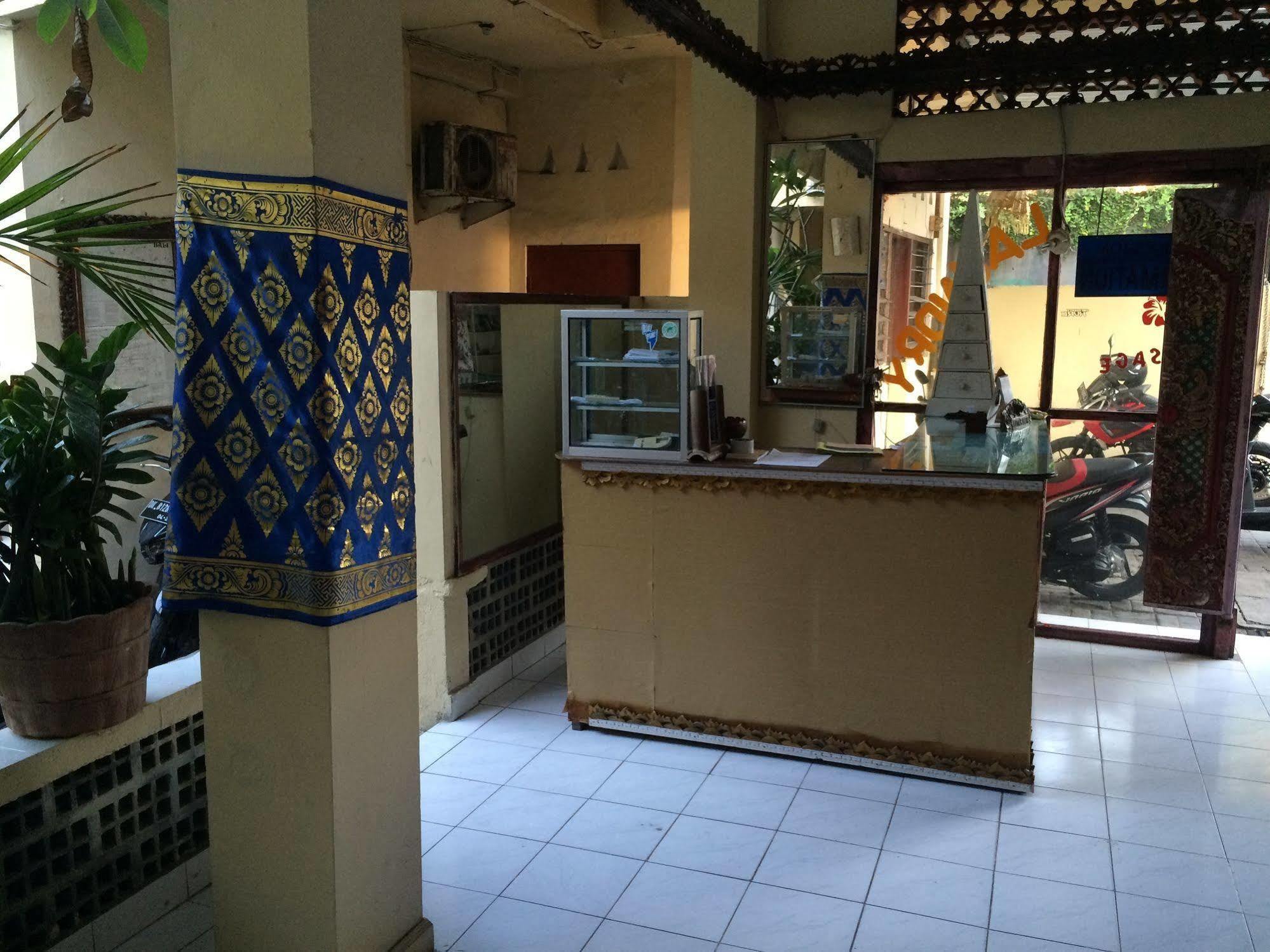 Rita Za Hotel Kuta  Ngoại thất bức ảnh